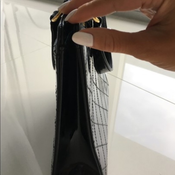 Channel clutch - Picture 2 of 6